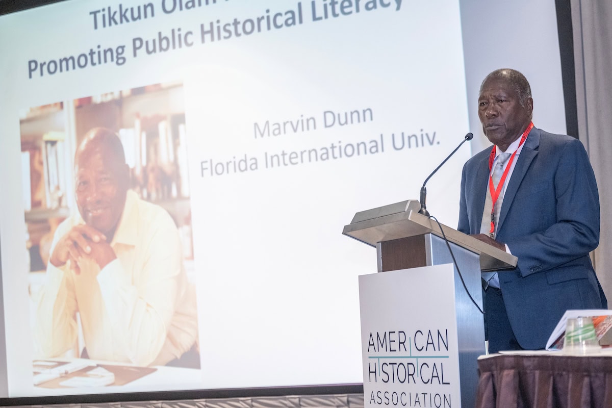 American Historical Association Awards Ceremony - Parc 55